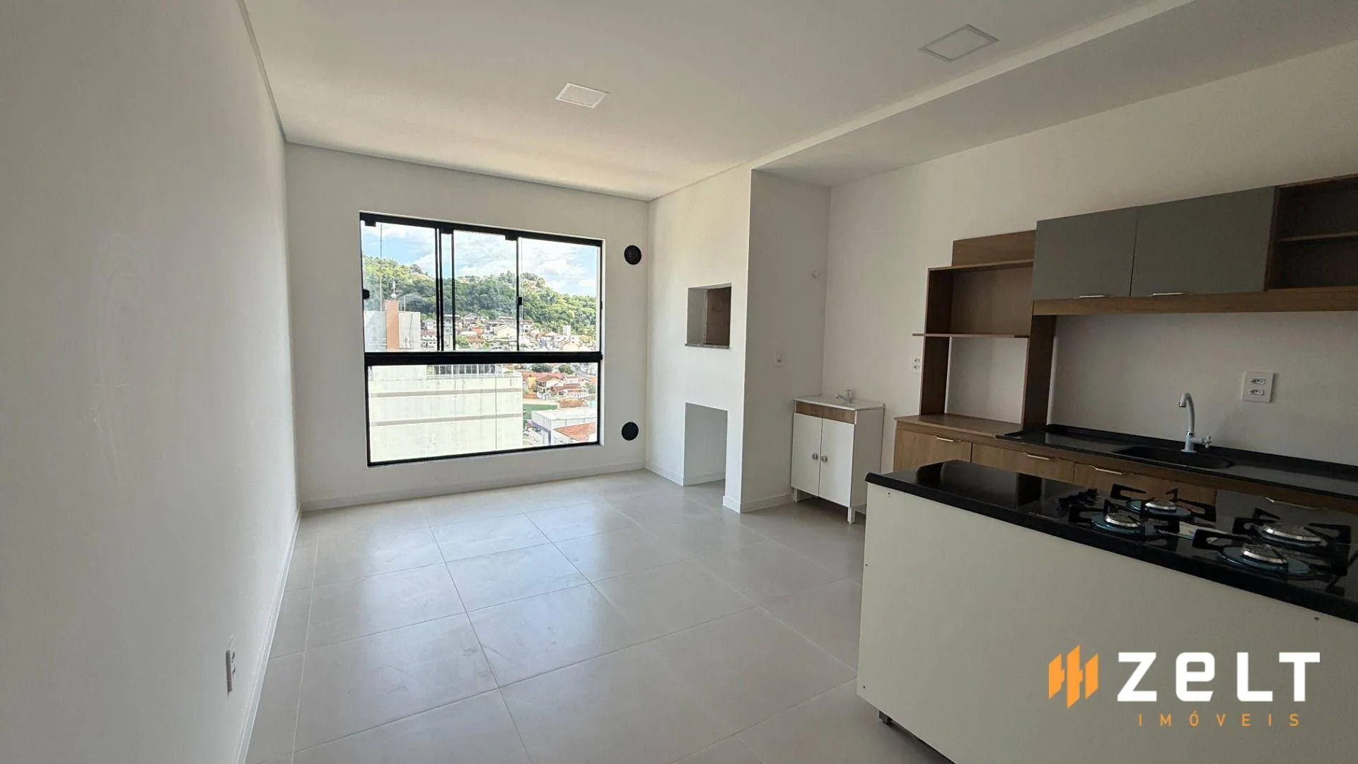 Apartamento com 2 dormitórios à venda, 66 m por R$ 550.000,00 - Água Verde - Blumenau/SC - foto 1