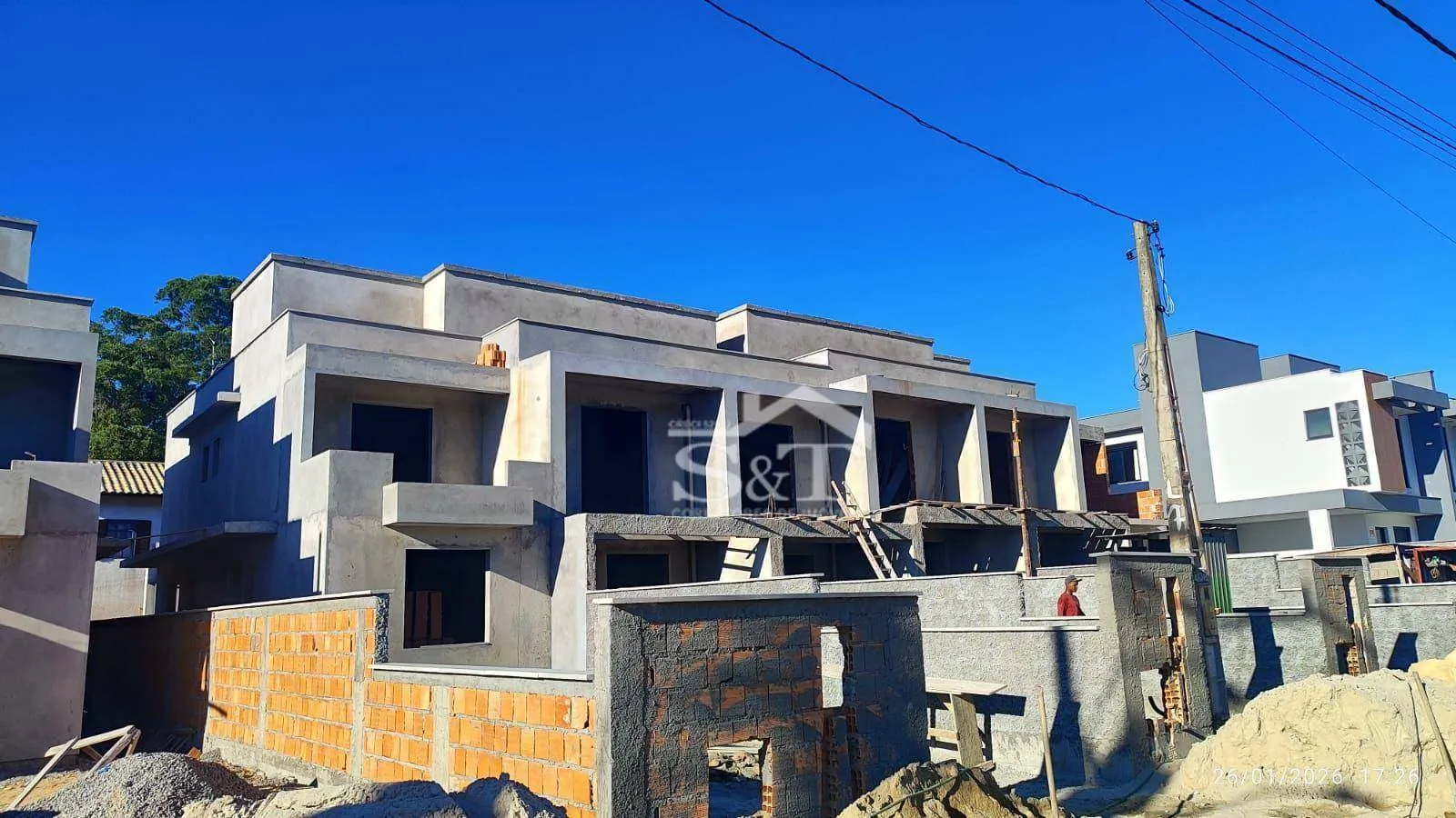 Sobrado com 3 dormitórios à venda, 103 m por R$ 699.000,00 - São João do Rio Vermelho - Florianópolis/SC - foto 1