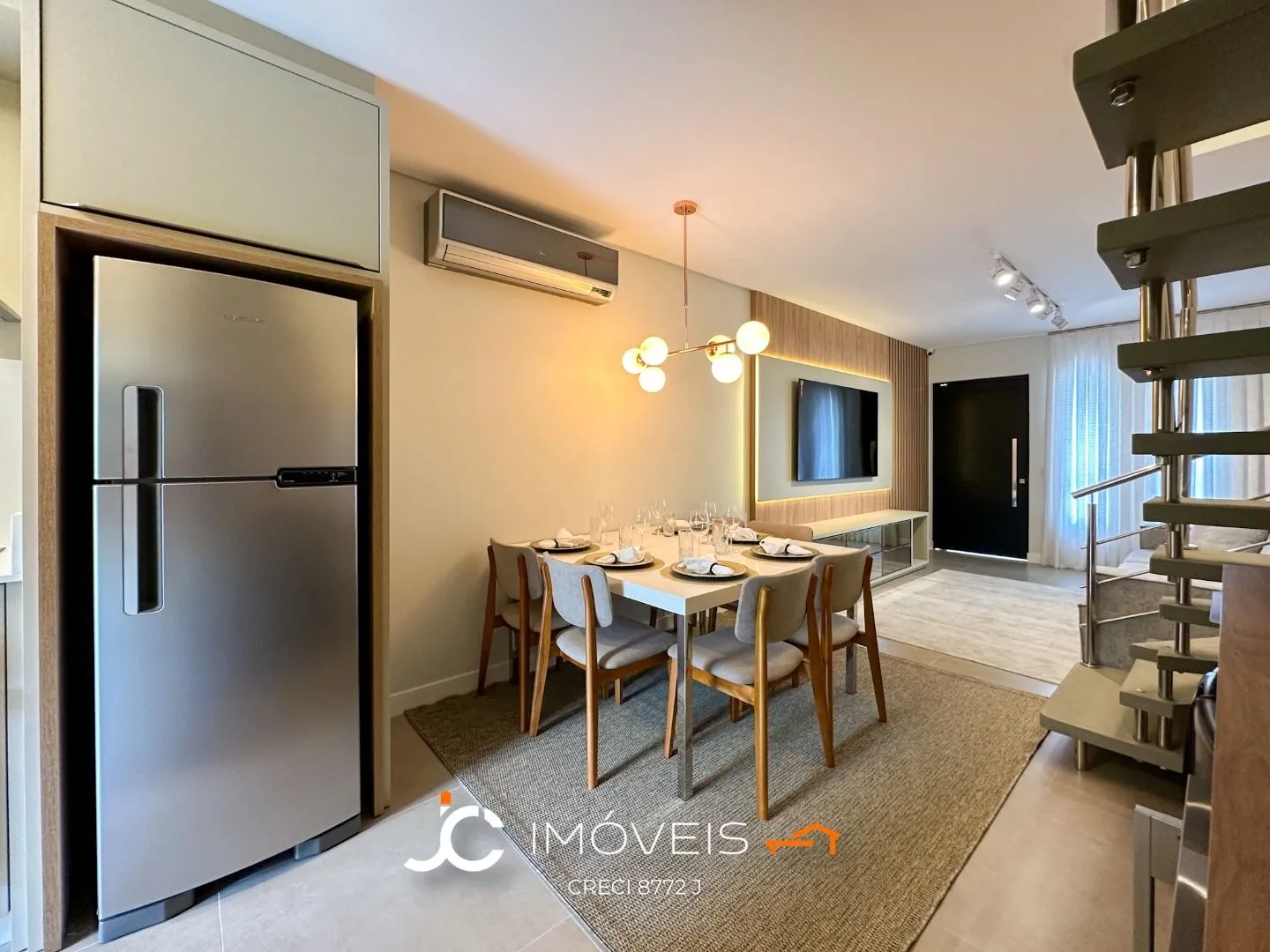 Sobrado com 2 suítes à venda, 97 m por R$ 799.000 - Água Verde - Blumenau/SC - foto 1