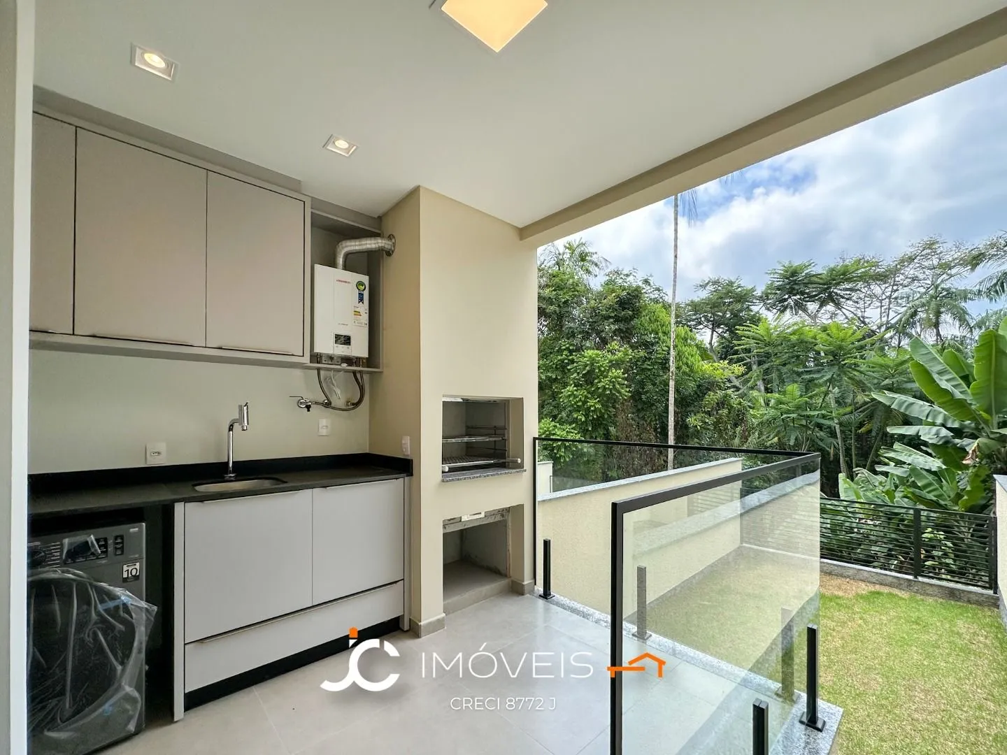 Sobrado com 2 suítes à venda, 97 m por R$ 799.000 - Água Verde - Blumenau/SC — foto 2
