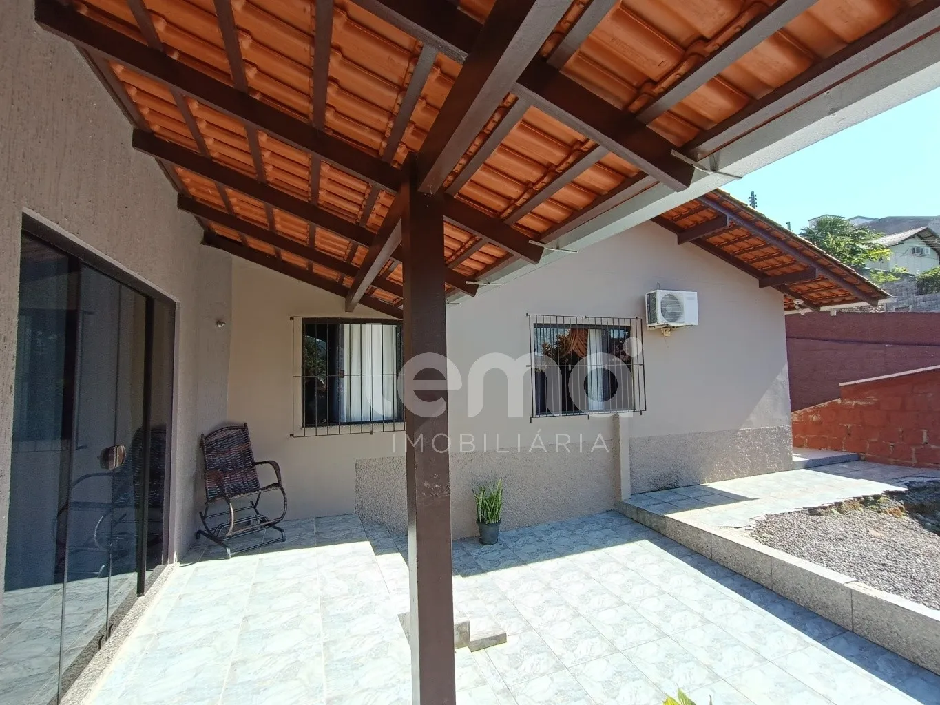 Casa semimobiliada com 3 dormitórios no bairro Tapajós em Indaial. — foto 5
