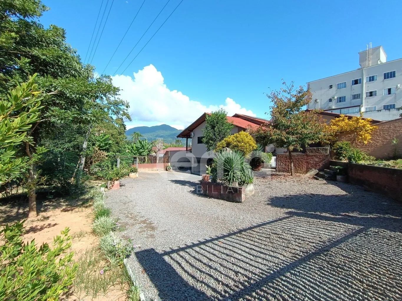 Casa semimobiliada com 3 dormitórios no bairro Tapajós em Indaial. — foto 6