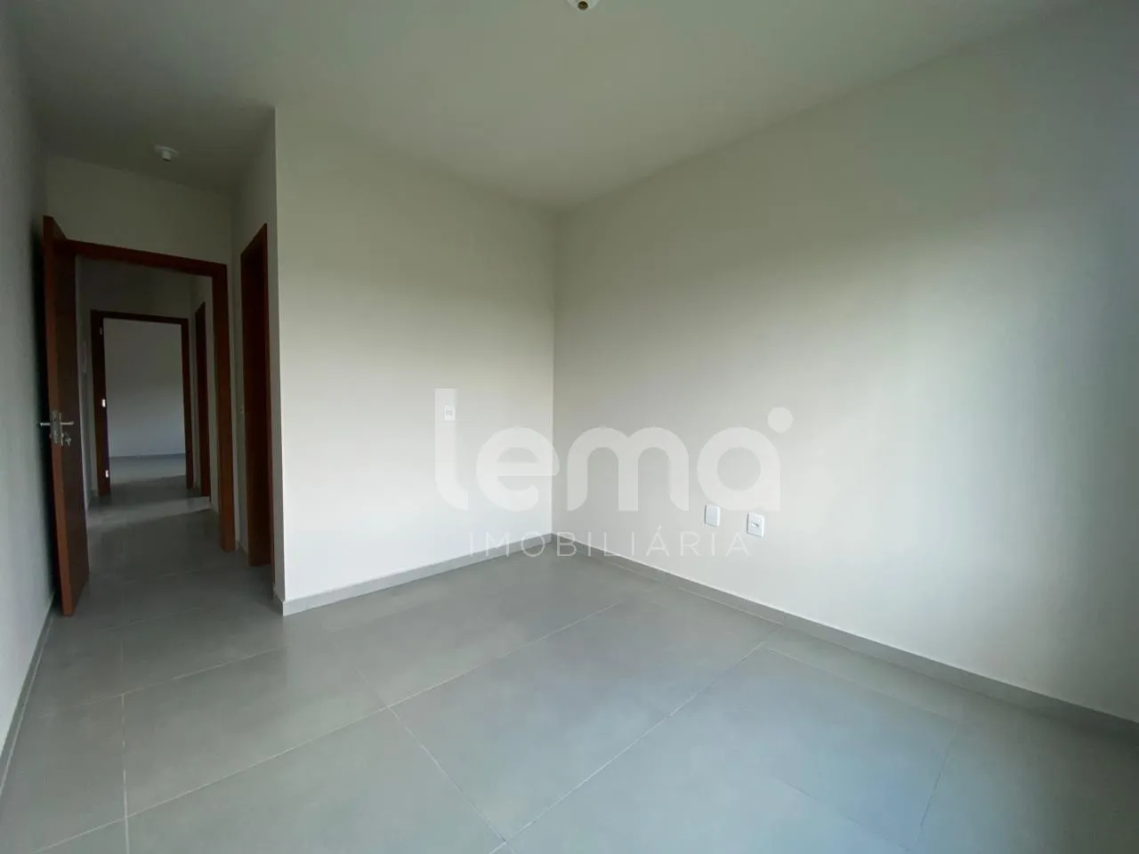 Casa de esquina com 3 dormitórios sendo 1 suíte em Indaial. — foto 6