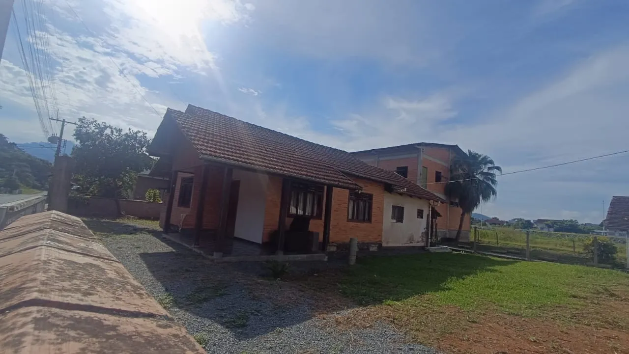 Casa à venda - Centro de Pomerode (Excelente localização). — foto 2