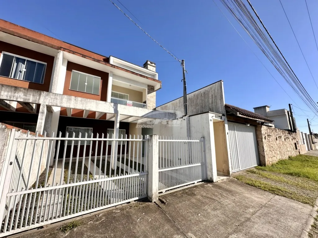 Apartamento com 2 dormitórios, sendo 1 suíte, churrasqueira e 1 vaga de garagem — foto 2