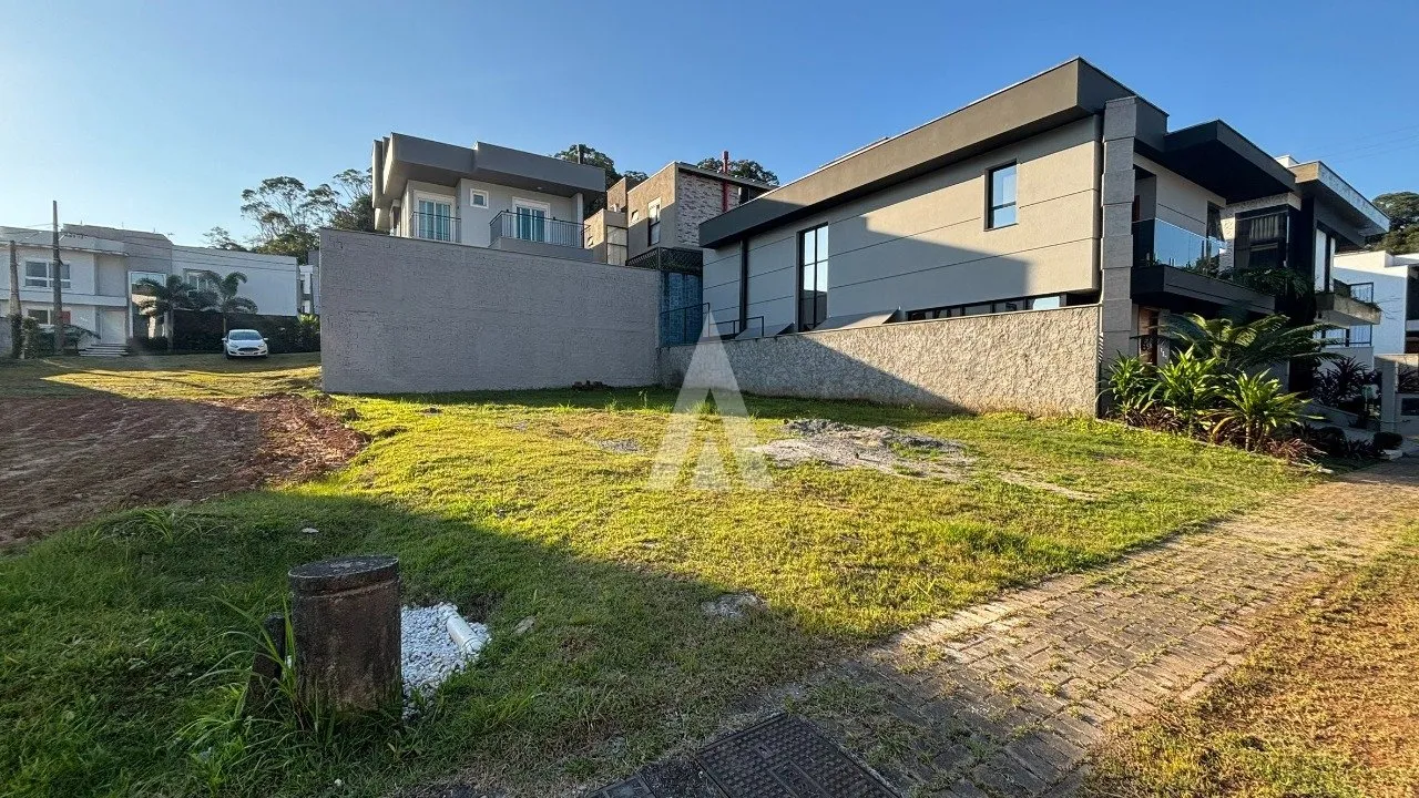 Terreno à venda no bairro Vila Nova em Joinville-SC por R$700.000,00. Terreno com área de 240m. - foto 1
