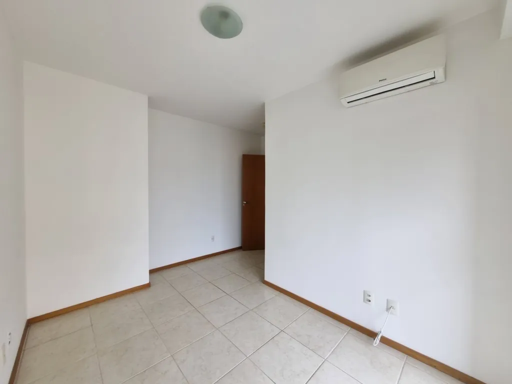 Apartamento com 1 suíte mais 1 quarto à venda no bairro Santo Antônio em Joinville - SC por R$ 400.000,00. — foto 7