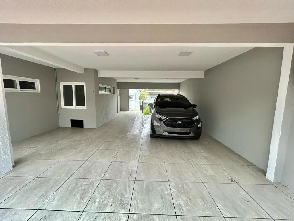 Casa plana, totalmente averbada, com 265 m de área construída em terreno de 495 m. — foto 2