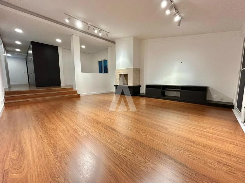 Casa plana, totalmente averbada, com 265 m de área construída em terreno de 495 m. — foto 7