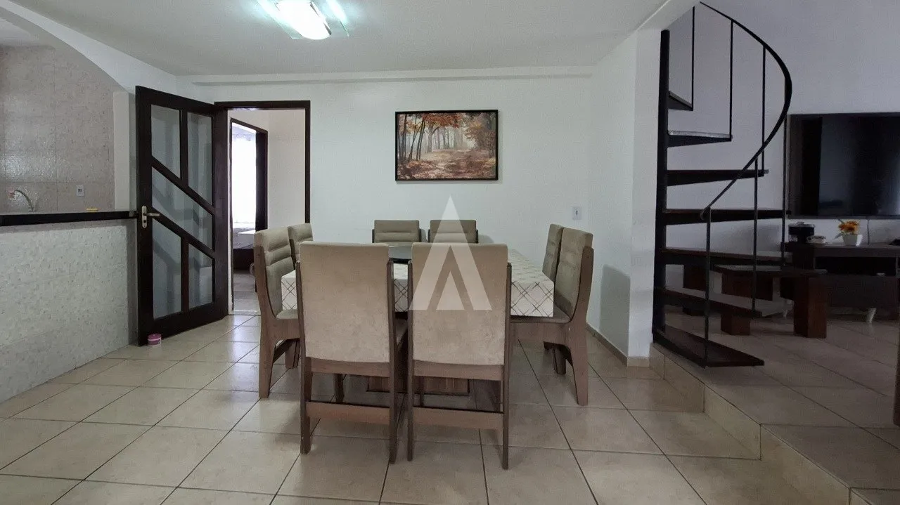 Casa com 1 suíte e 2 quartos à venda no bairro Anita Garibaldi em Joinville-SC por R$760.000,00. — foto 4