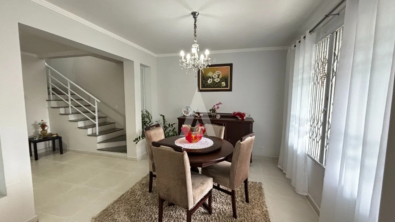 Casa com 2 suítes e 2 quartos à venda no bairro Floresta em Joinville-SC por R$1.500.000,00. — foto 2