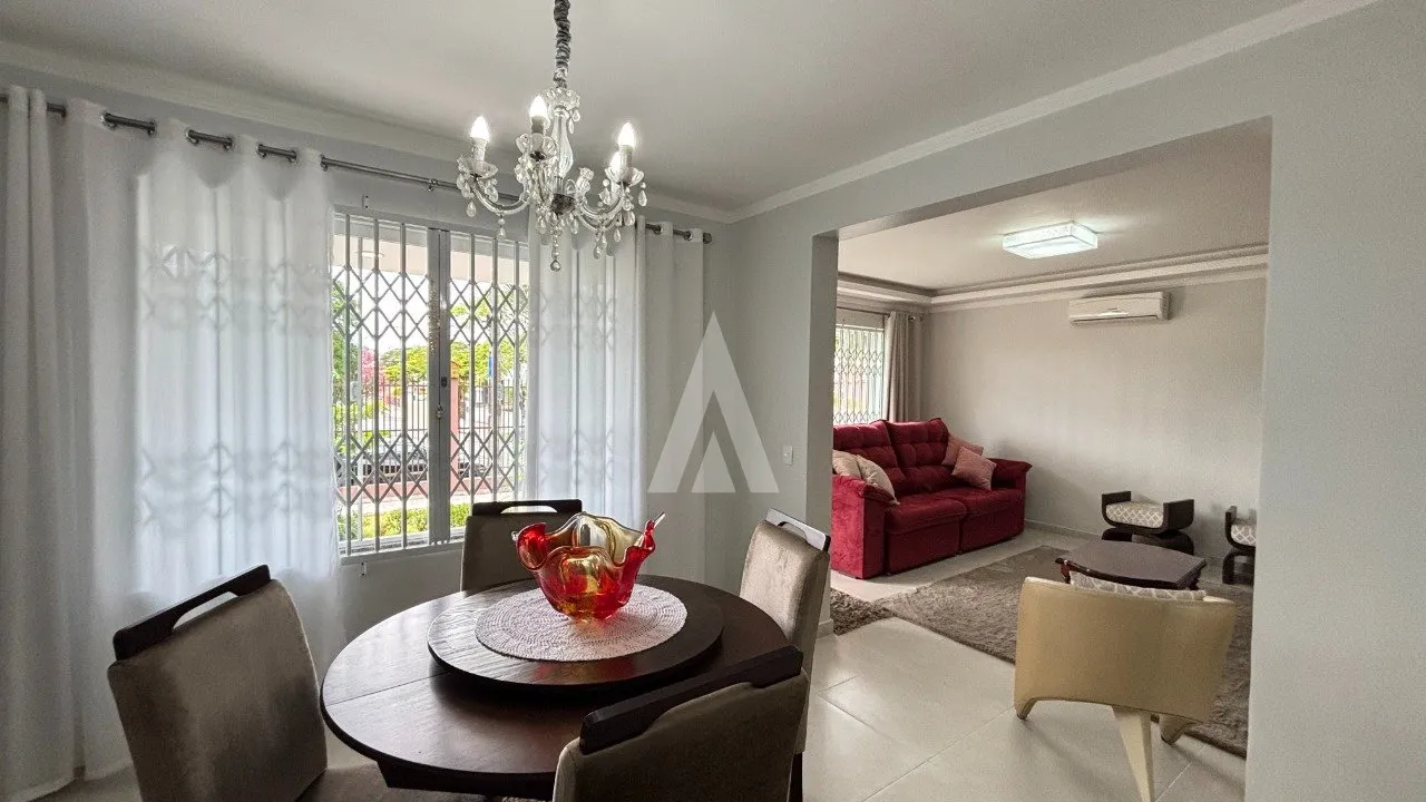 Casa com 2 suítes e 2 quartos à venda no bairro Floresta em Joinville-SC por R$1.500.000,00. — foto 3