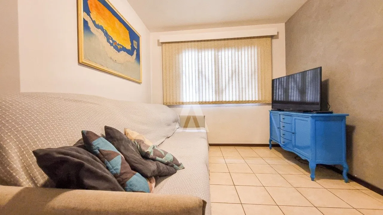 Casa com 1 suíte e 3 quartos à venda no bairro Costa e Silva em Joinville-SC por R$880.000,00. — foto 3