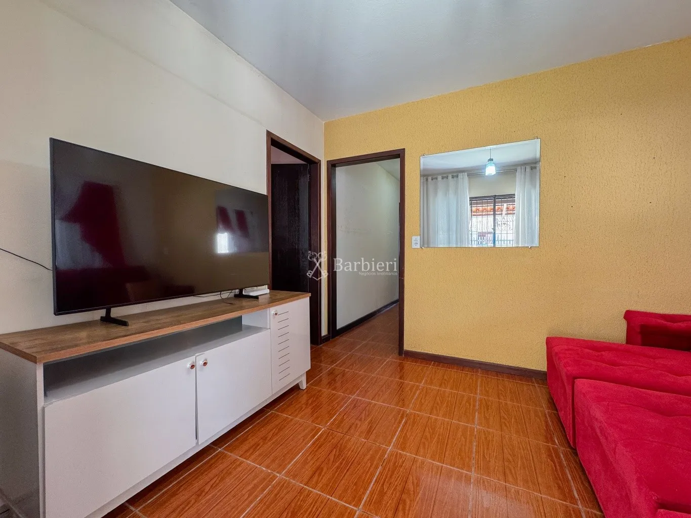 Casa no Testo Salto, com amplo terreno, cômodos amplos, com área de festas, localizada em rua calma, boa vizinhança. — foto 6