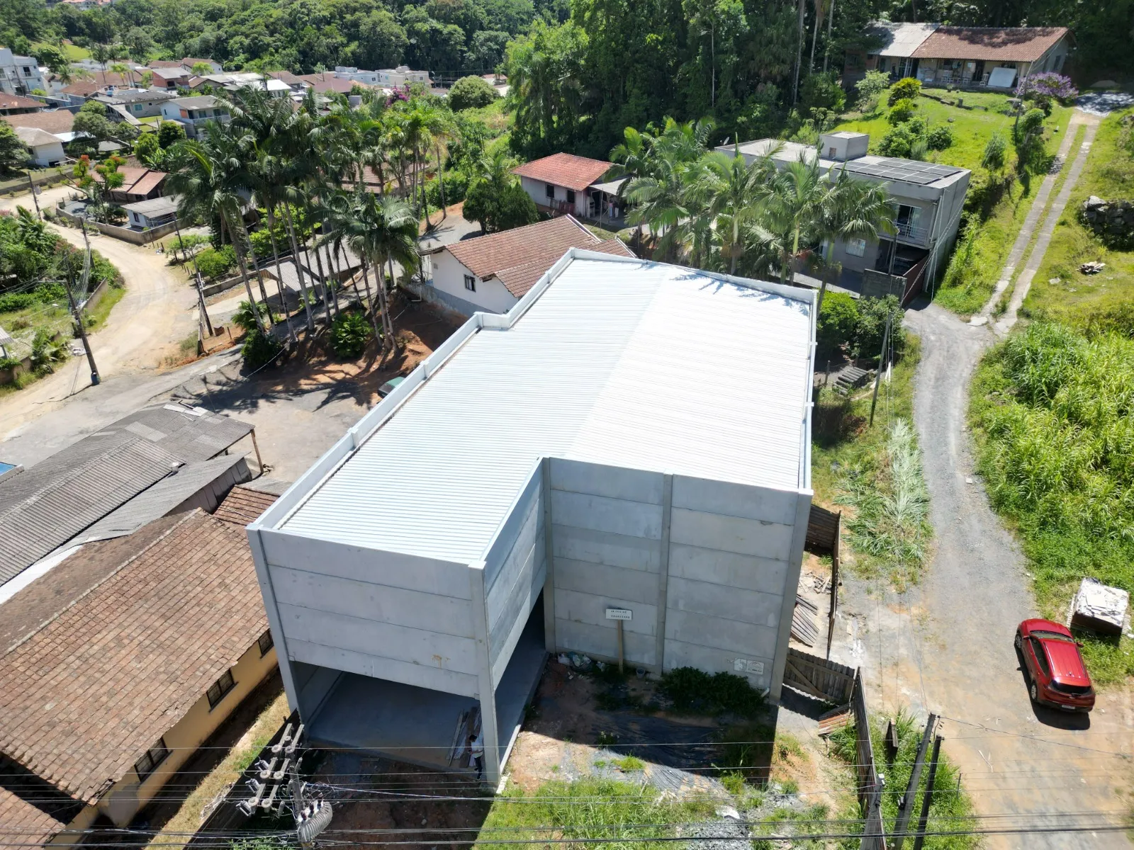 Galpão NOVO a venda frente comercial - foto 1