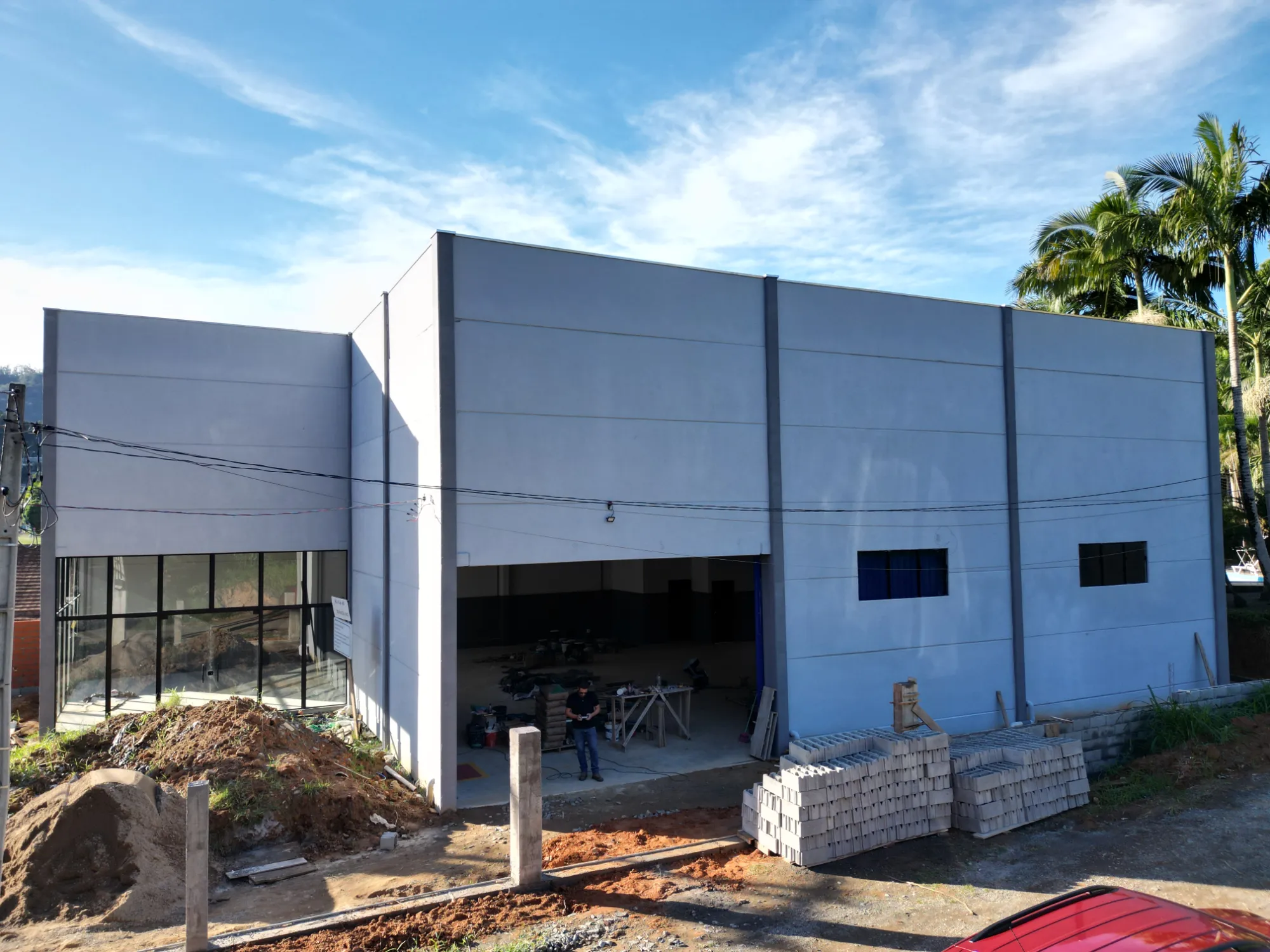 Galpão NOVO e com frente comercial - foto 1