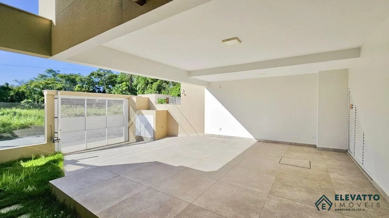Casa para Venda em Blumenau, Velha Central, 2 dormitórios, 2 suítes, 4 banheiros, 2 vagas — foto 3
