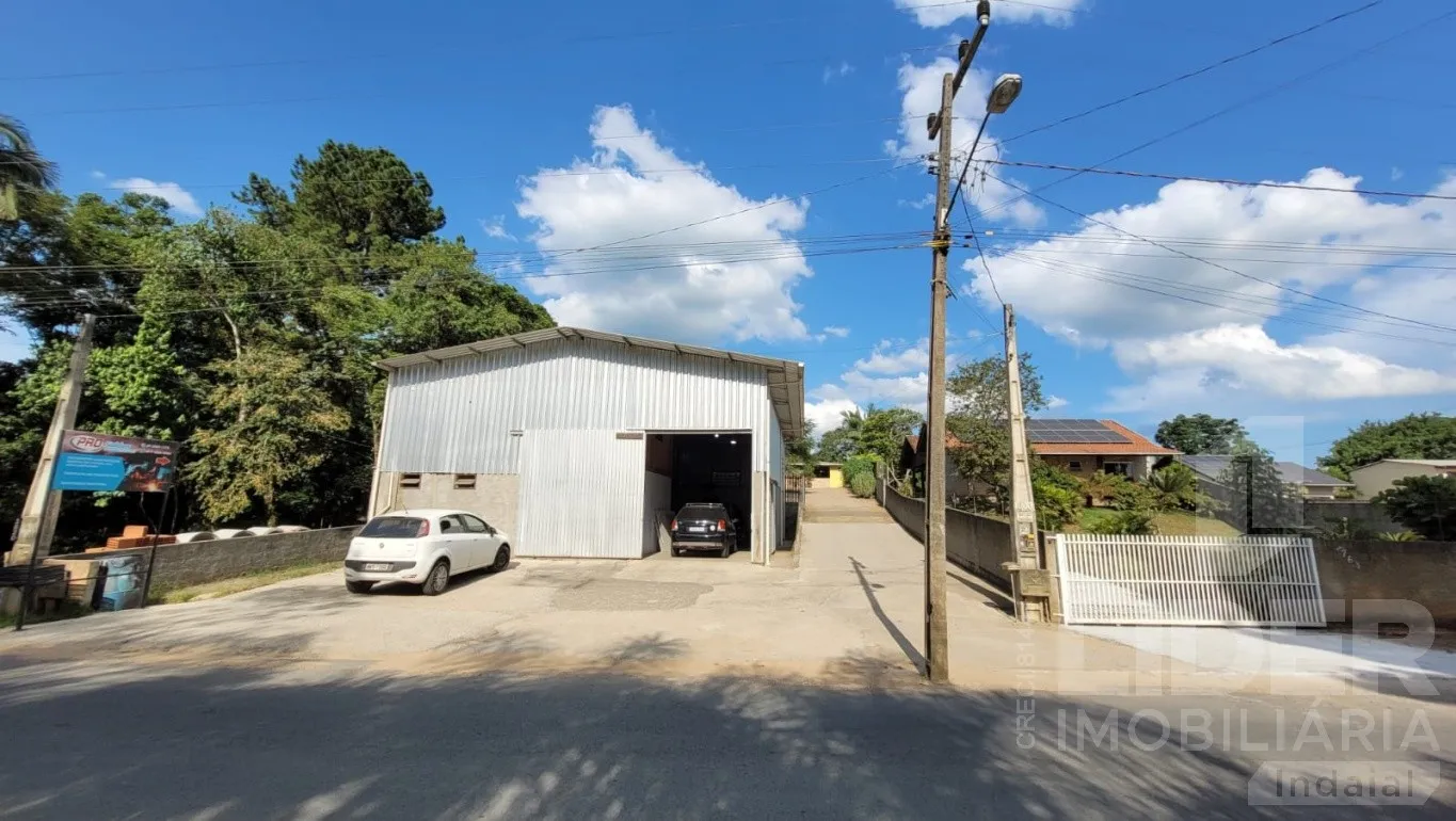 Área de 1.700m no bairro Mulde, com casa e galpão comercial - foto 1