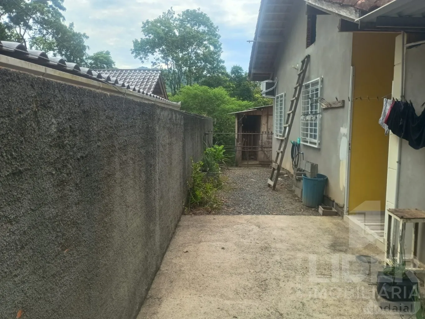 Área de 1.700m no bairro Mulde, com casa e galpão comercial — foto 5
