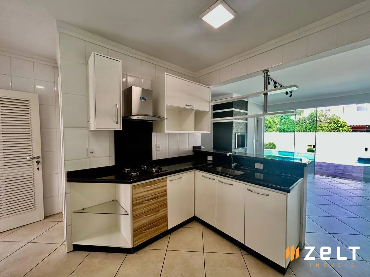 Casa com 3 dormitórios para alugar, 260 m por R$ 9.500,00/mês - Vorstadt - Blumenau/SC — foto 4