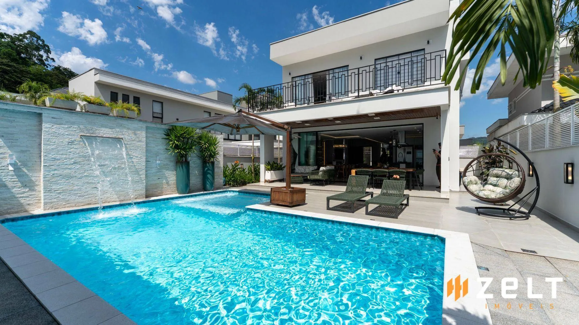 Casa · à venda · 4 quartos · 369m² · Itoupava Central, Blumenau
