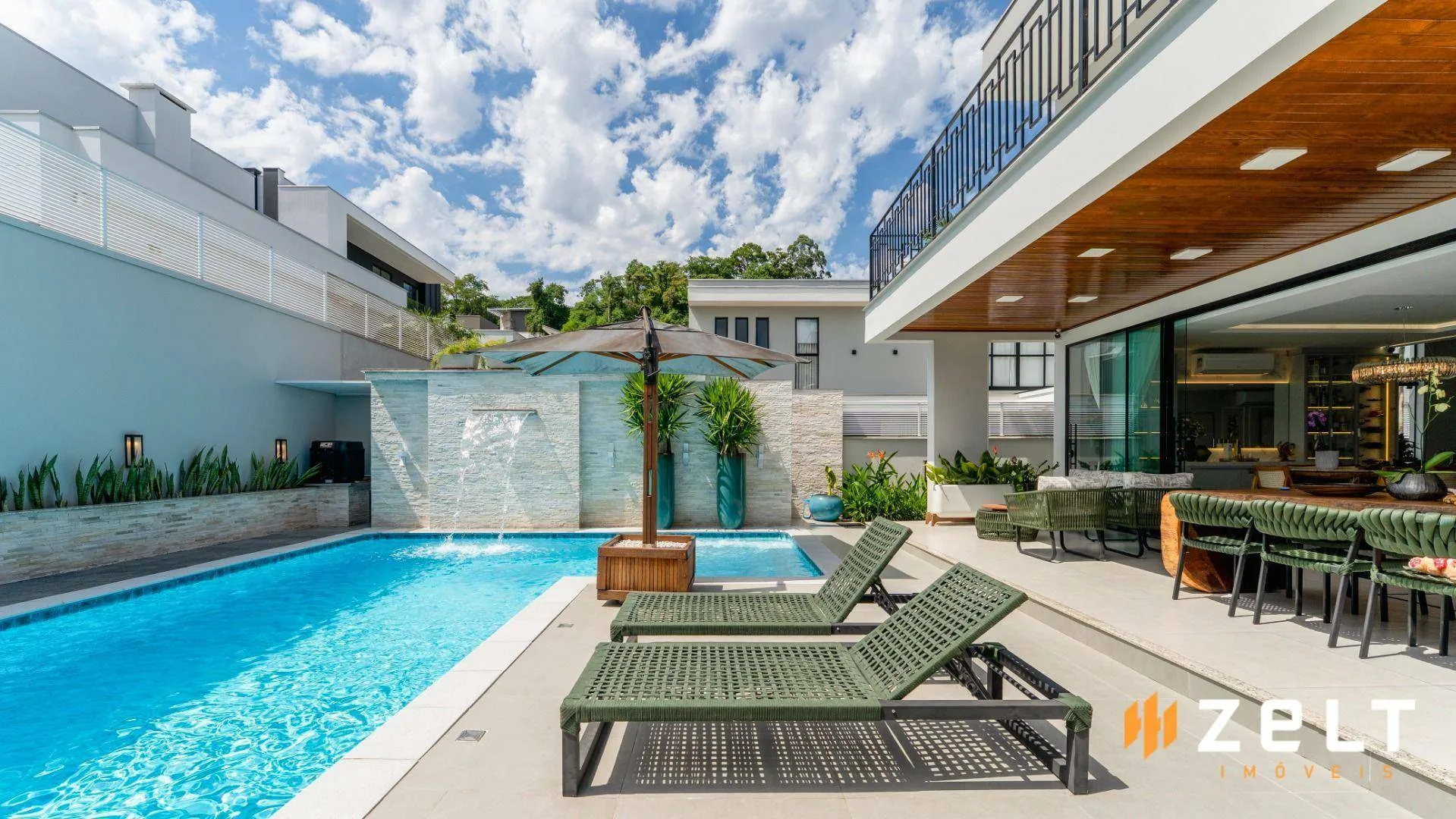 Casa · à venda · 4 quartos · 369m² · Itoupava Central, Blumenau