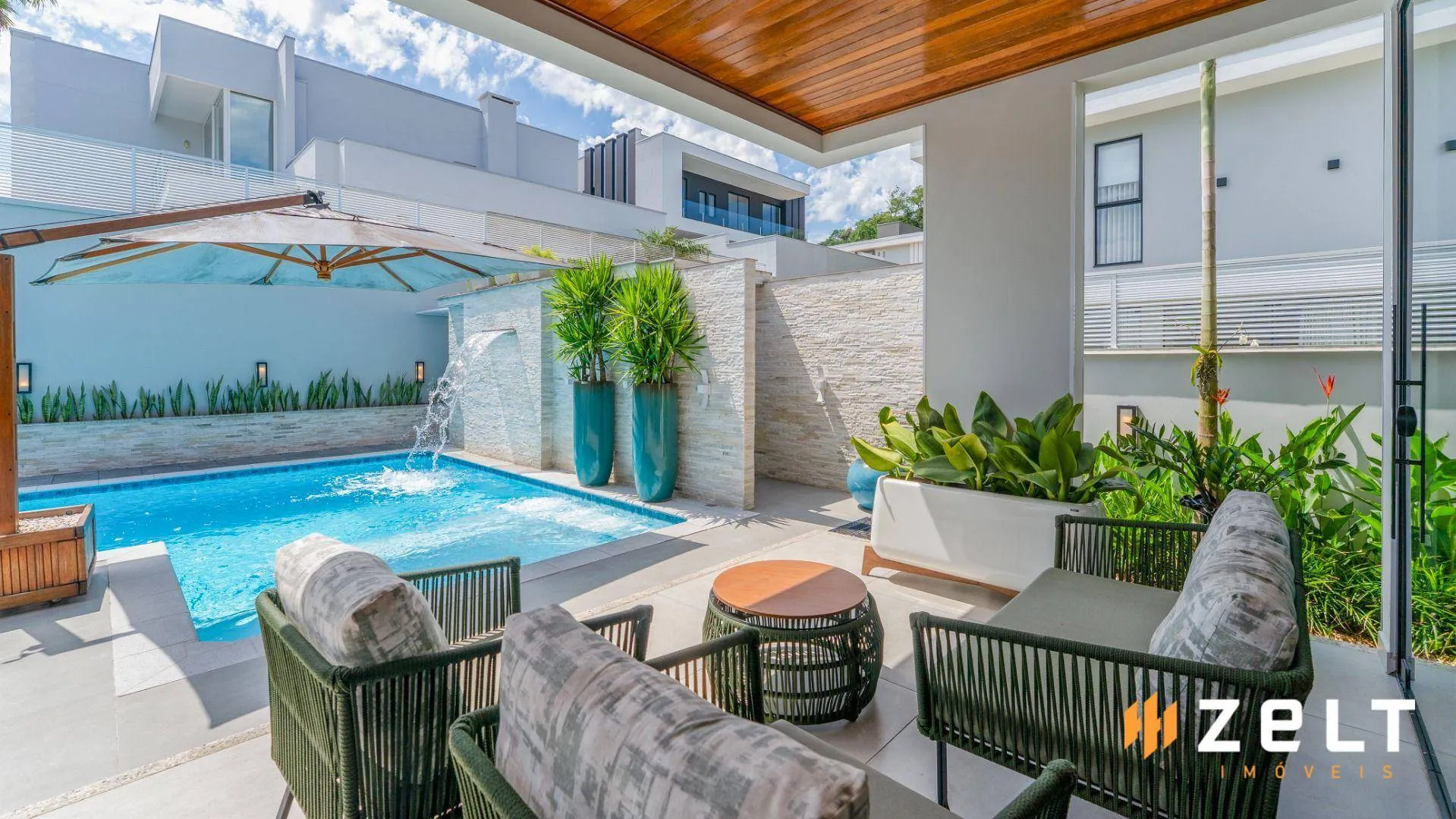 Casa · à venda · 4 quartos · 369m² · Itoupava Central, Blumenau