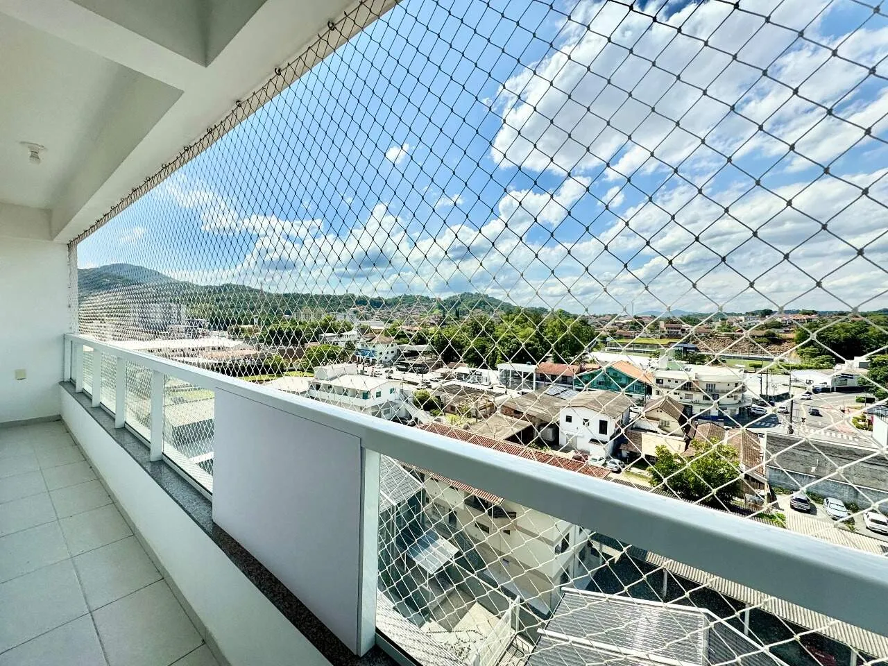 Apartamento com 2 quartos, sacada com churrasqueira e elevador na Velha Central - foto 1