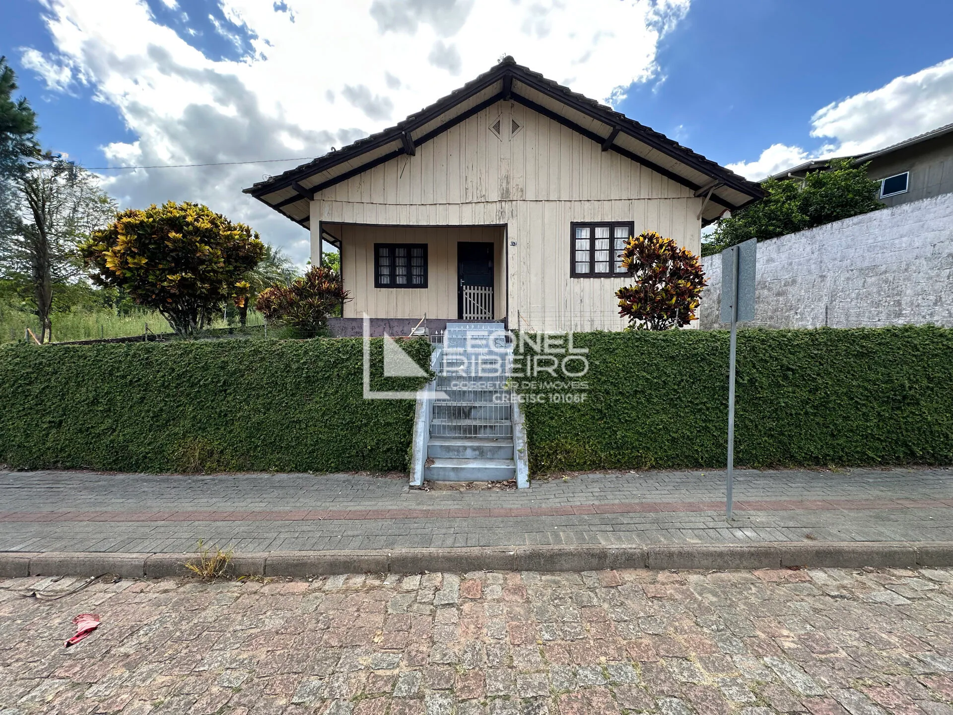 Casa de madeira com 100m, à venda no bairro Cruzeiro em Rio dos Cedros/SC — foto 4