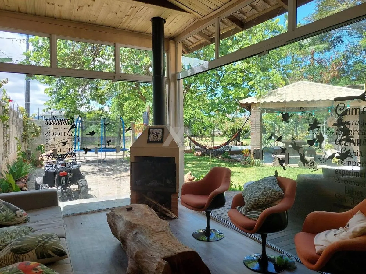 Casa 3 dormitórios com suite a venda Praia da Daniela Florianopolis — foto 4