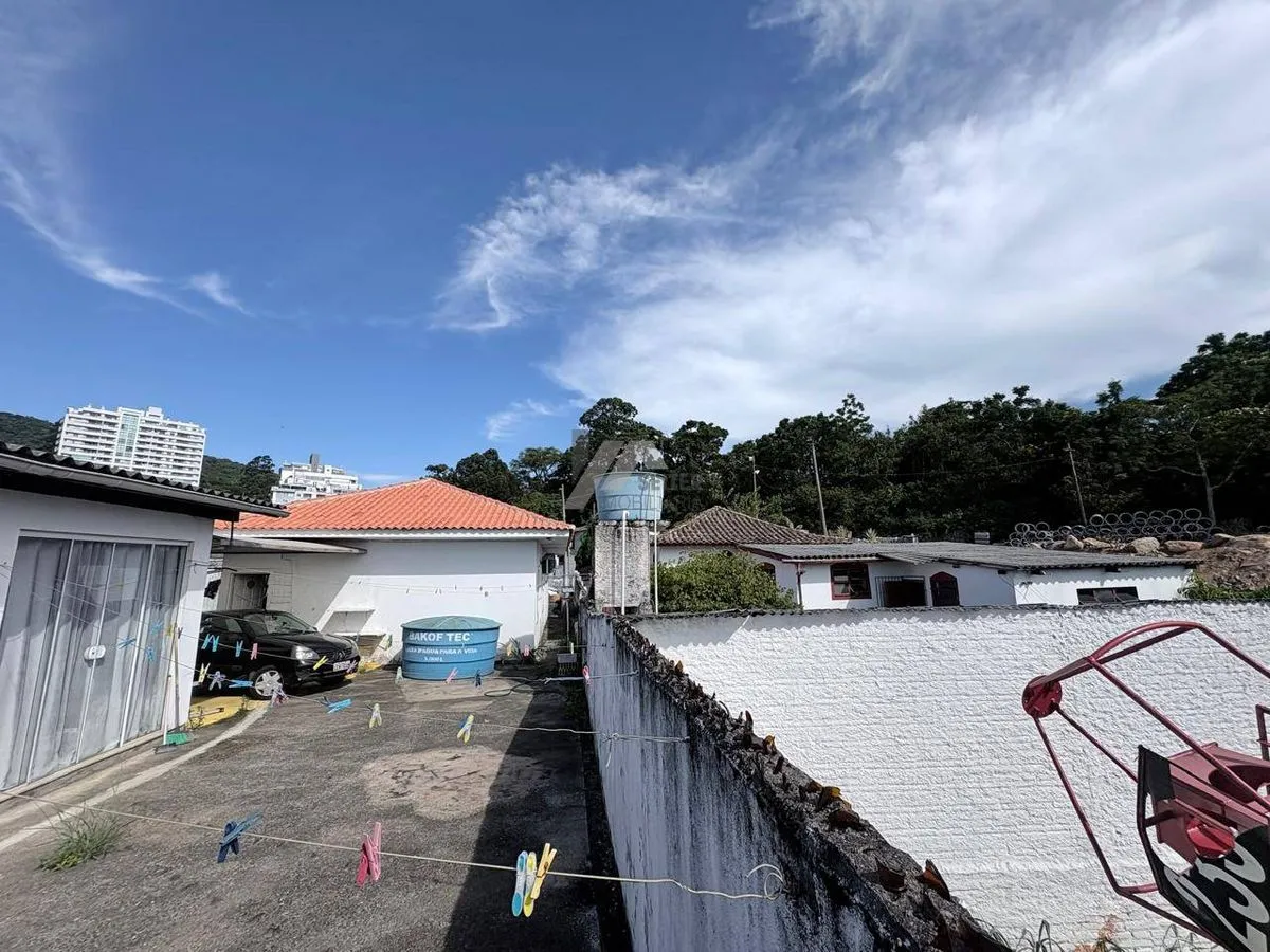 Casa 3 dormitórios com suite para venda Itacorubi Florianópolis — foto 6