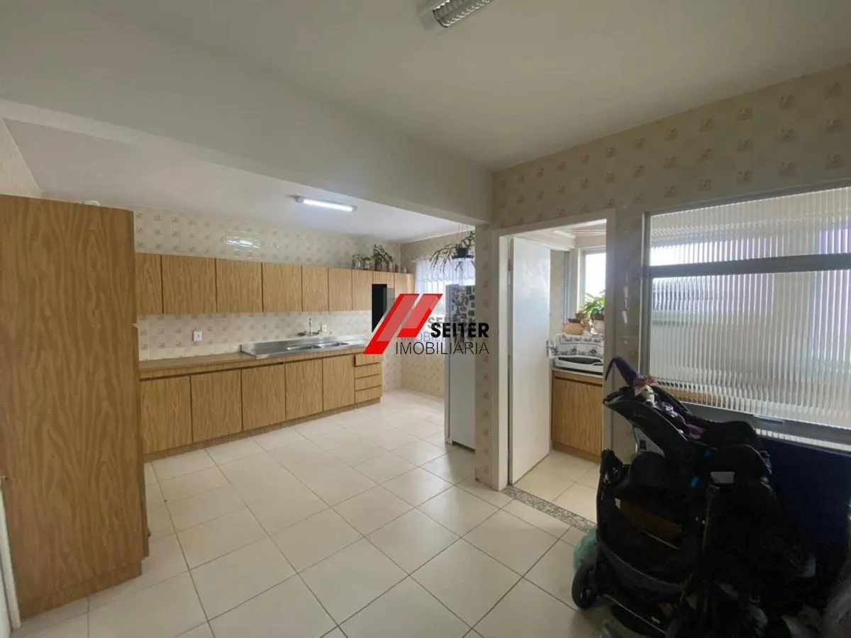 Apartamento com 3 dormitórios à venda no centro de Florianópolis - foto 1
