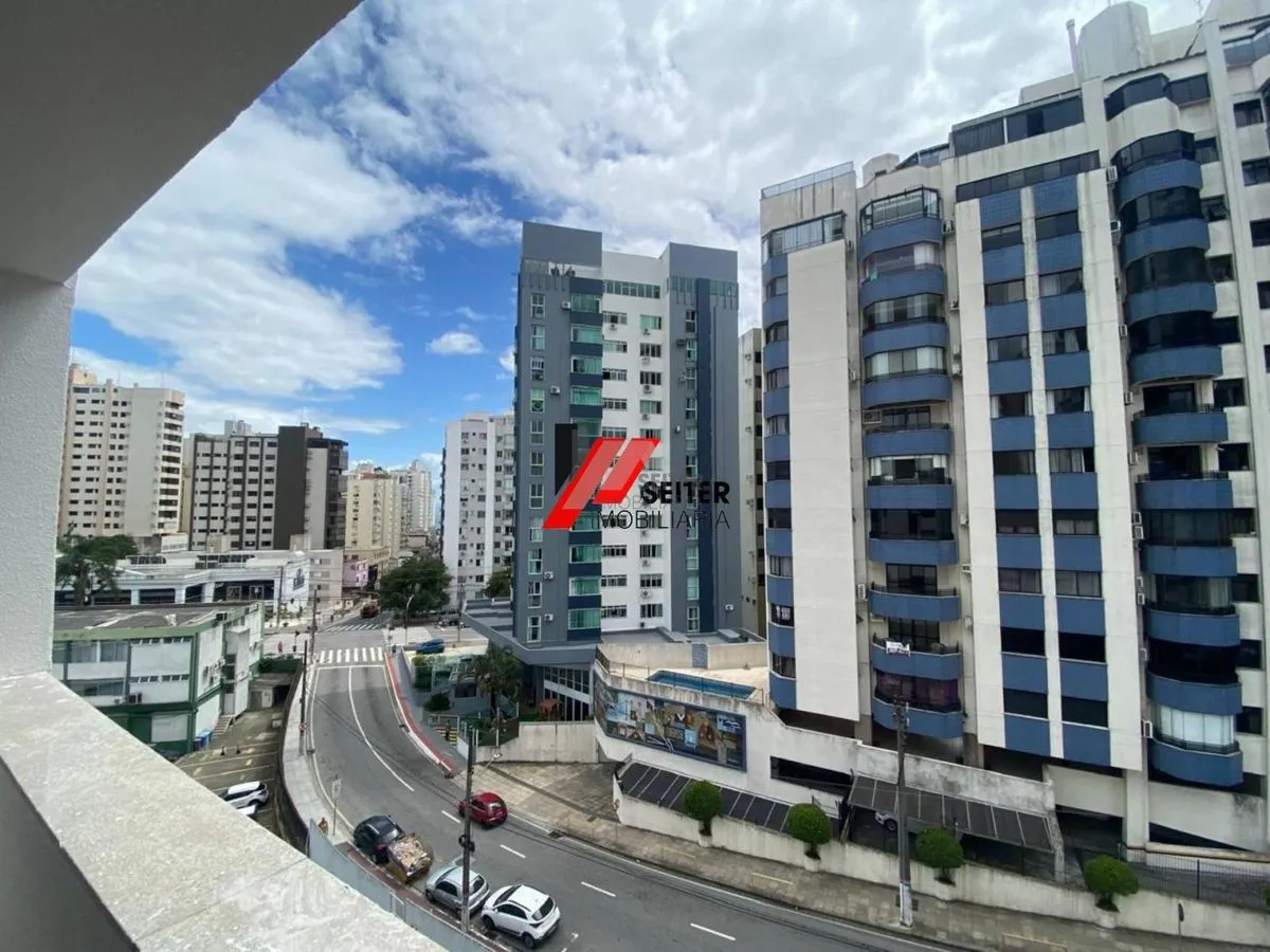 Apartamento com 3 dormitórios à venda no centro de Florianópolis — foto 2