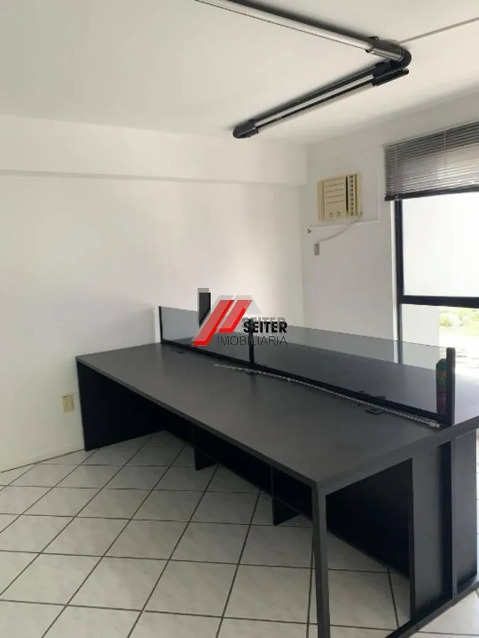 Sala comercial para alugar no centro de Florianópolis proximo mercado publico - foto 1