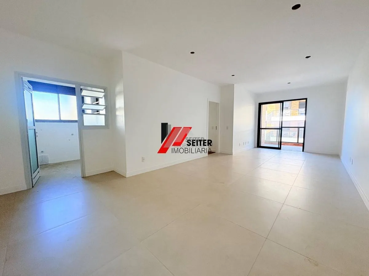 Apartamento à venda no Itacorubi Florianópolis - foto 1