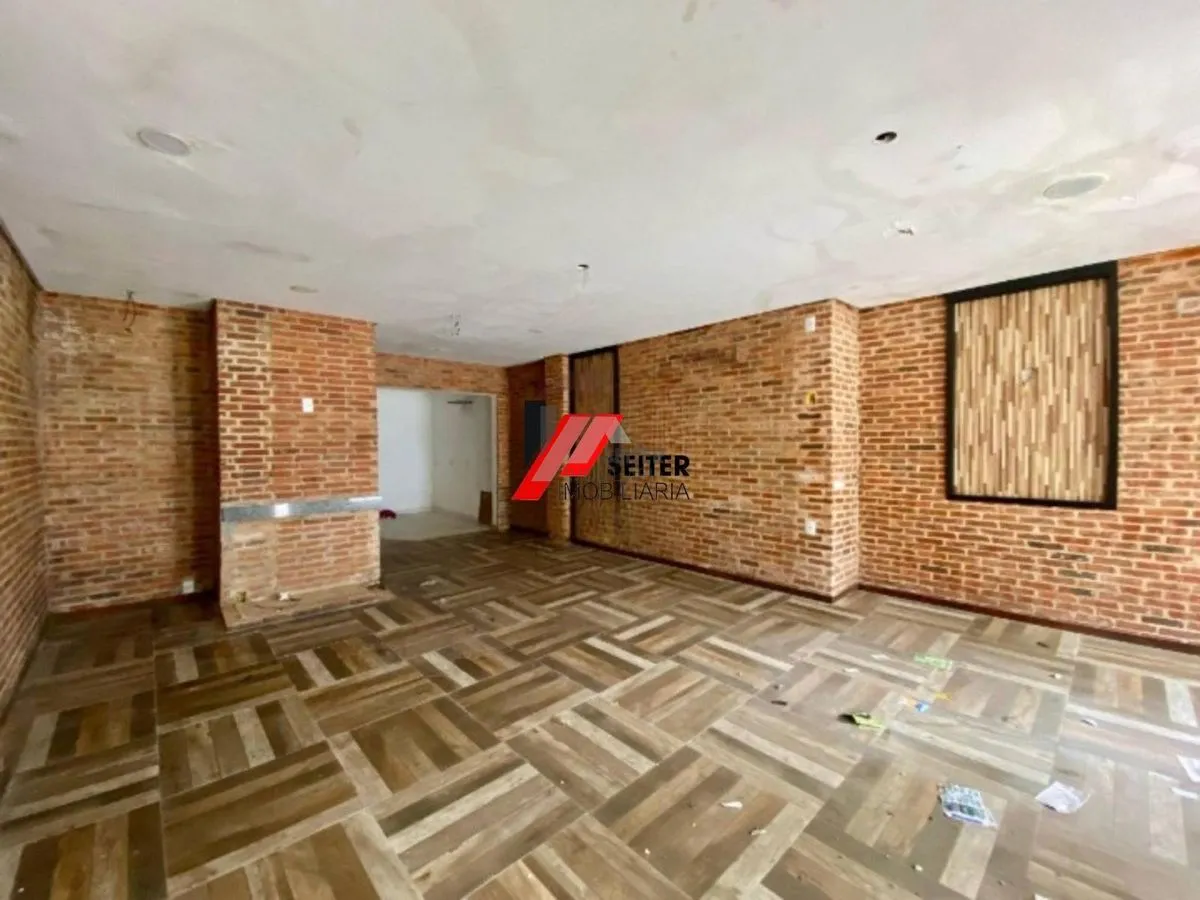 Casa comercial para locação centro de Florianópolis proximo mercado hippo — foto 2