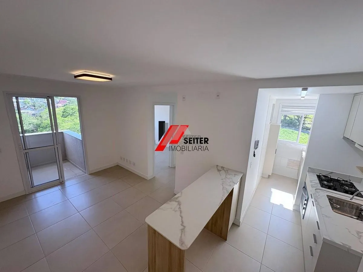 Apartamento de 2 dormitórios com suite e sacada com churrasqueira a venda Itacorubi - foto 1