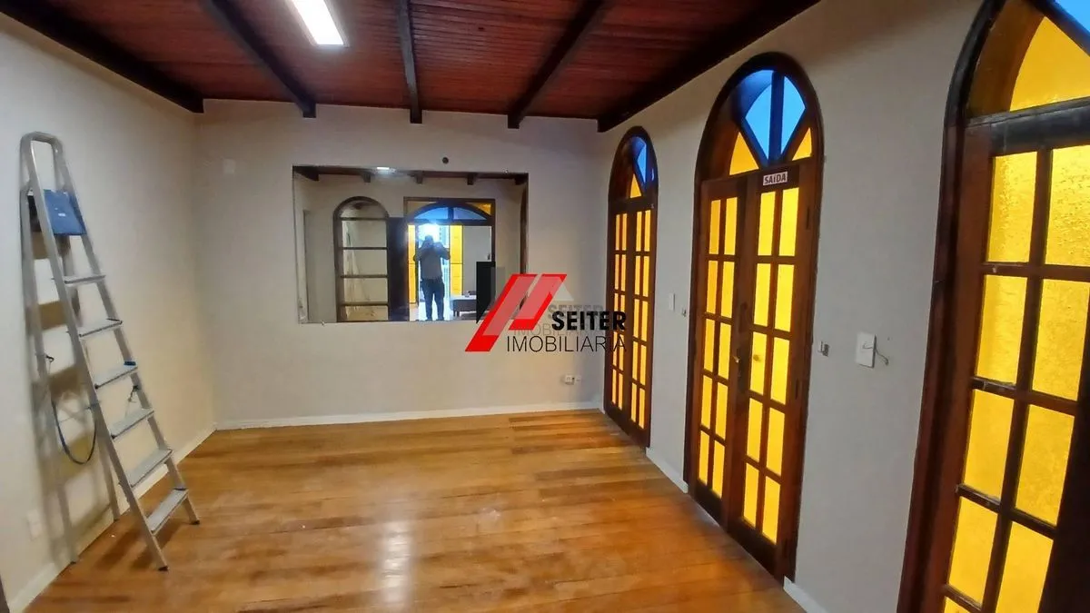 Casa a venda na agronomica — foto 3