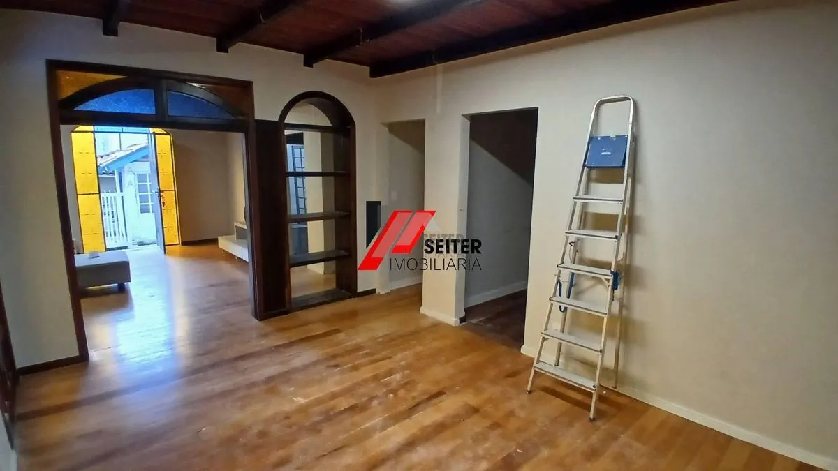 Casa a venda na agronomica — foto 4