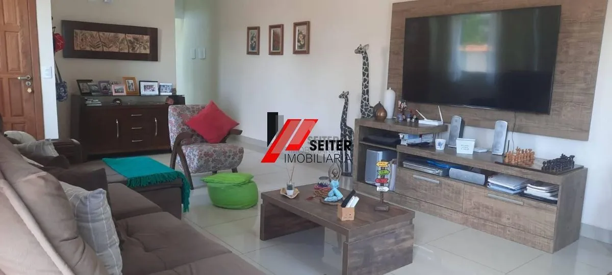 Casa a venda com 4 quartos sendo 4 suítes, 5 banheiros e 5 vagas de garagem, com area total de 279m — foto 7
