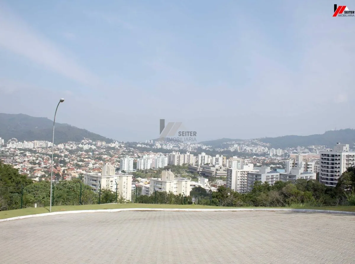 Terreno a venda no bairro Itacorubi com localização alto padrão - foto 1
