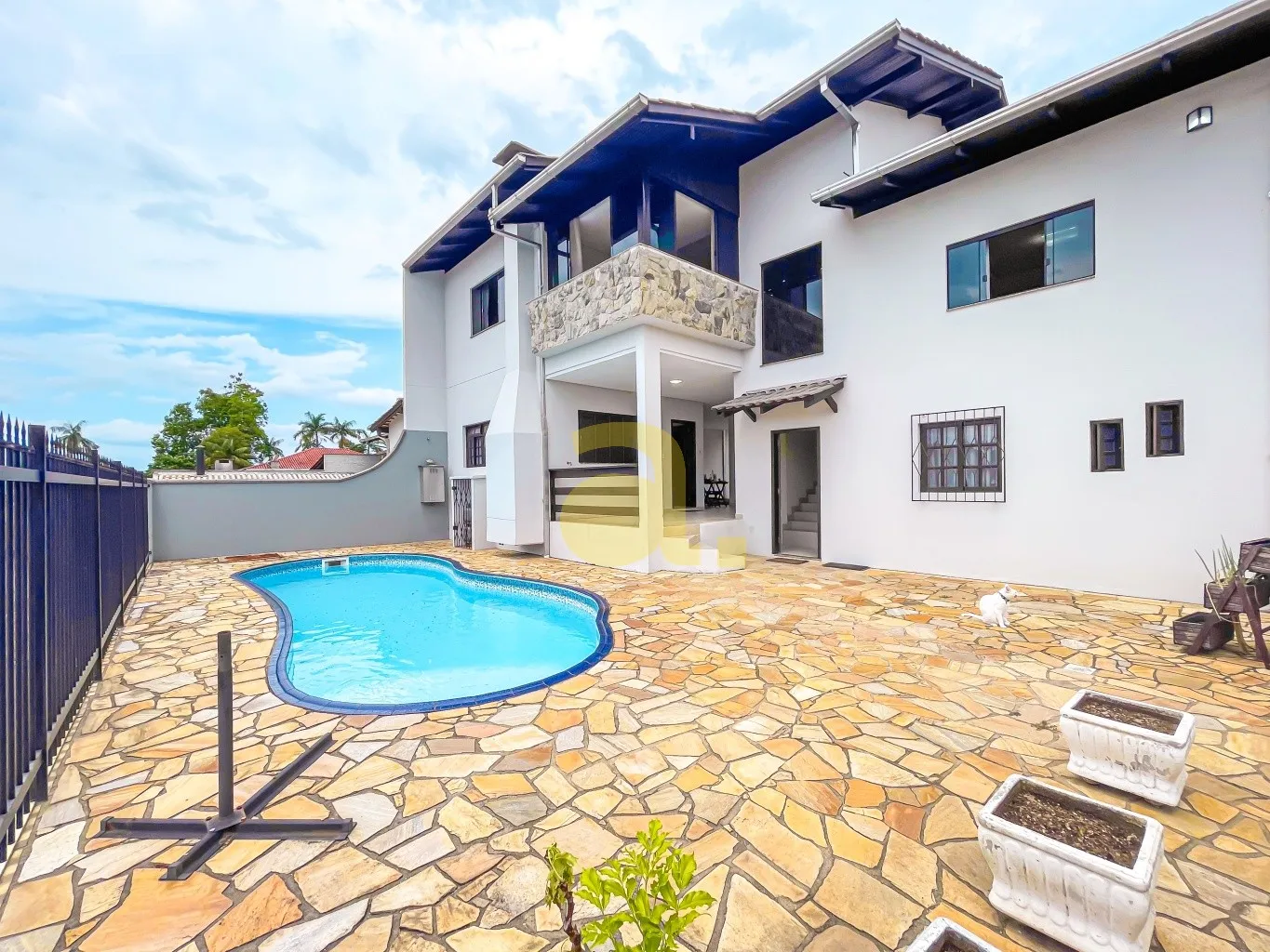 Casa · à venda · 3 quartos · 225m² · Escola Agrícola, Blumenau