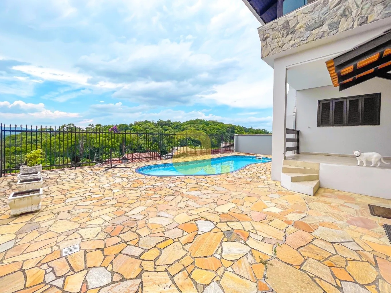 Casa · à venda · 3 quartos · 225m² · Escola Agrícola, Blumenau