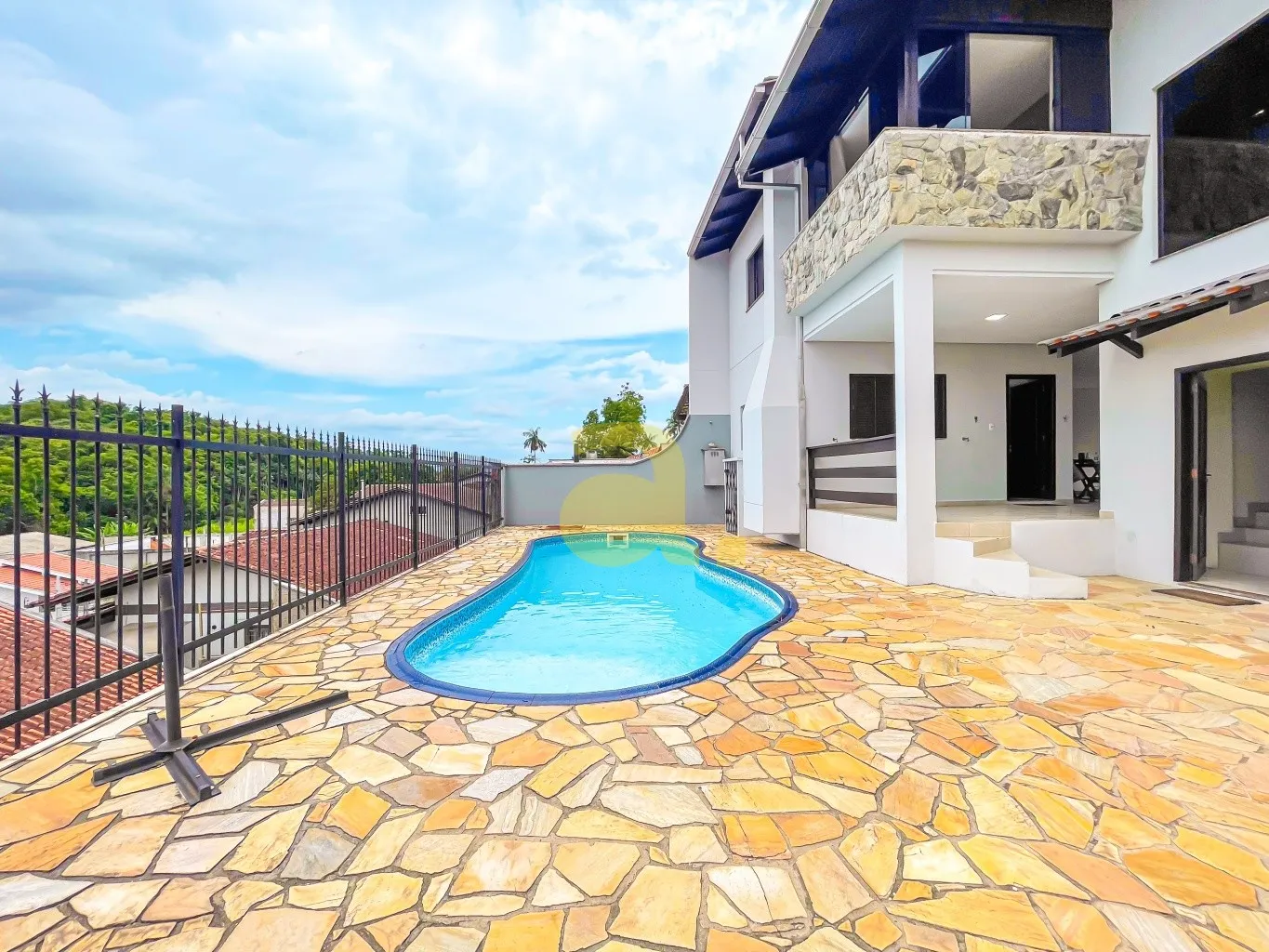 Casa · à venda · 3 quartos · 225m² · Escola Agrícola, Blumenau