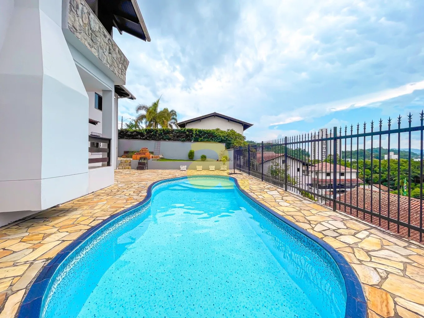 Casa · à venda · 3 quartos · 225m² · Escola Agrícola, Blumenau