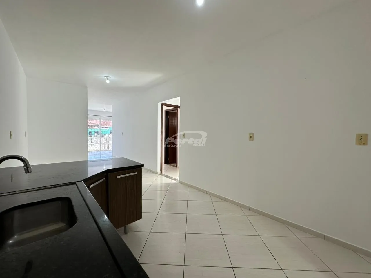Apartamento com 2 dormitórios, sendo 1 suíte no bairro Itacolomi em Balneário Piçarras/SC (Cód. 22994) — foto 7