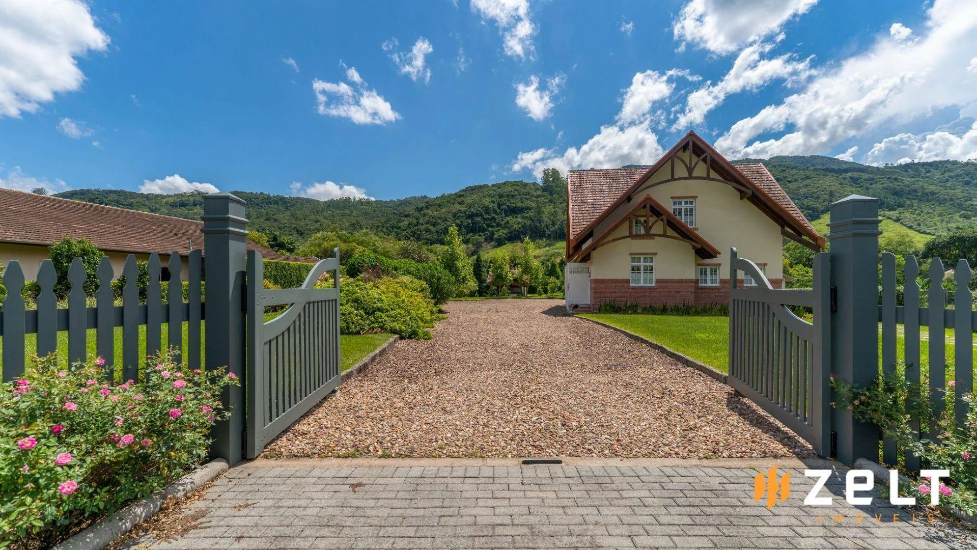 Lindíssima casa à venda, 355 m por R$ 3.200.000 - Testo Alto - Pomerode/SC — foto 2