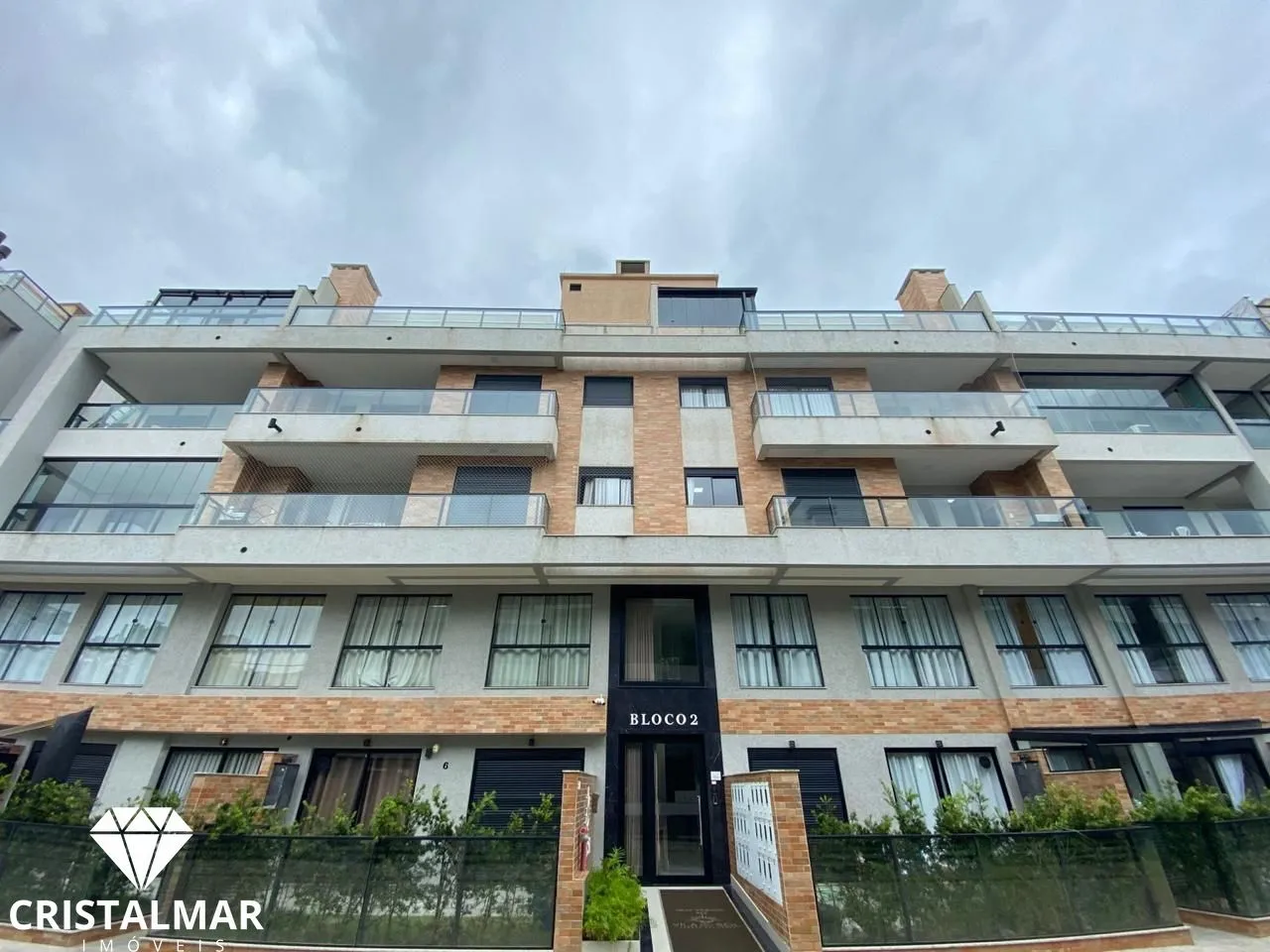 Cobertura Duplex Mobiliada com 3 Suítes e Jacuzzi em Canto Grande — foto 3