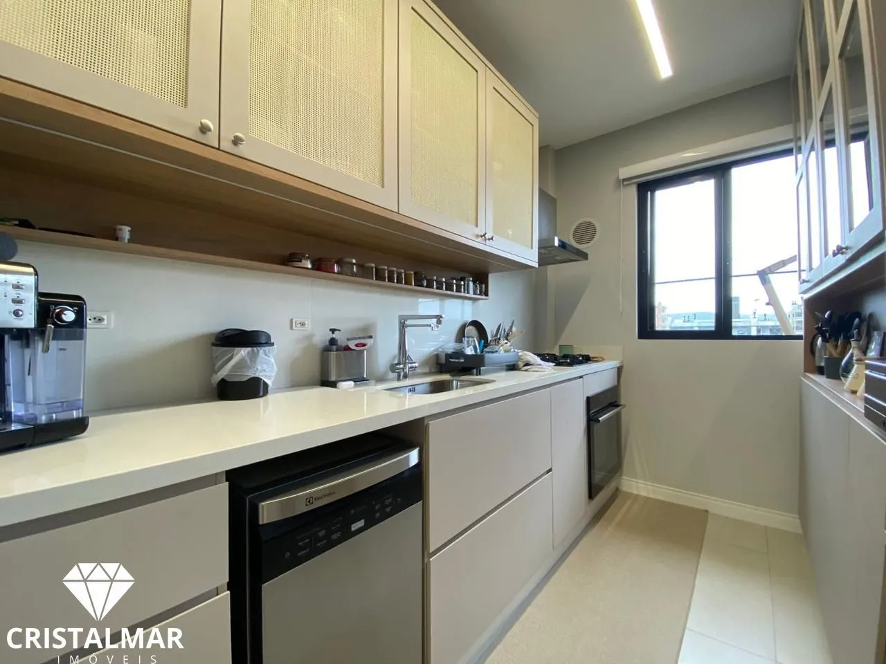 Cobertura Duplex Mobiliada com 3 Suítes e Jacuzzi em Canto Grande — foto 5