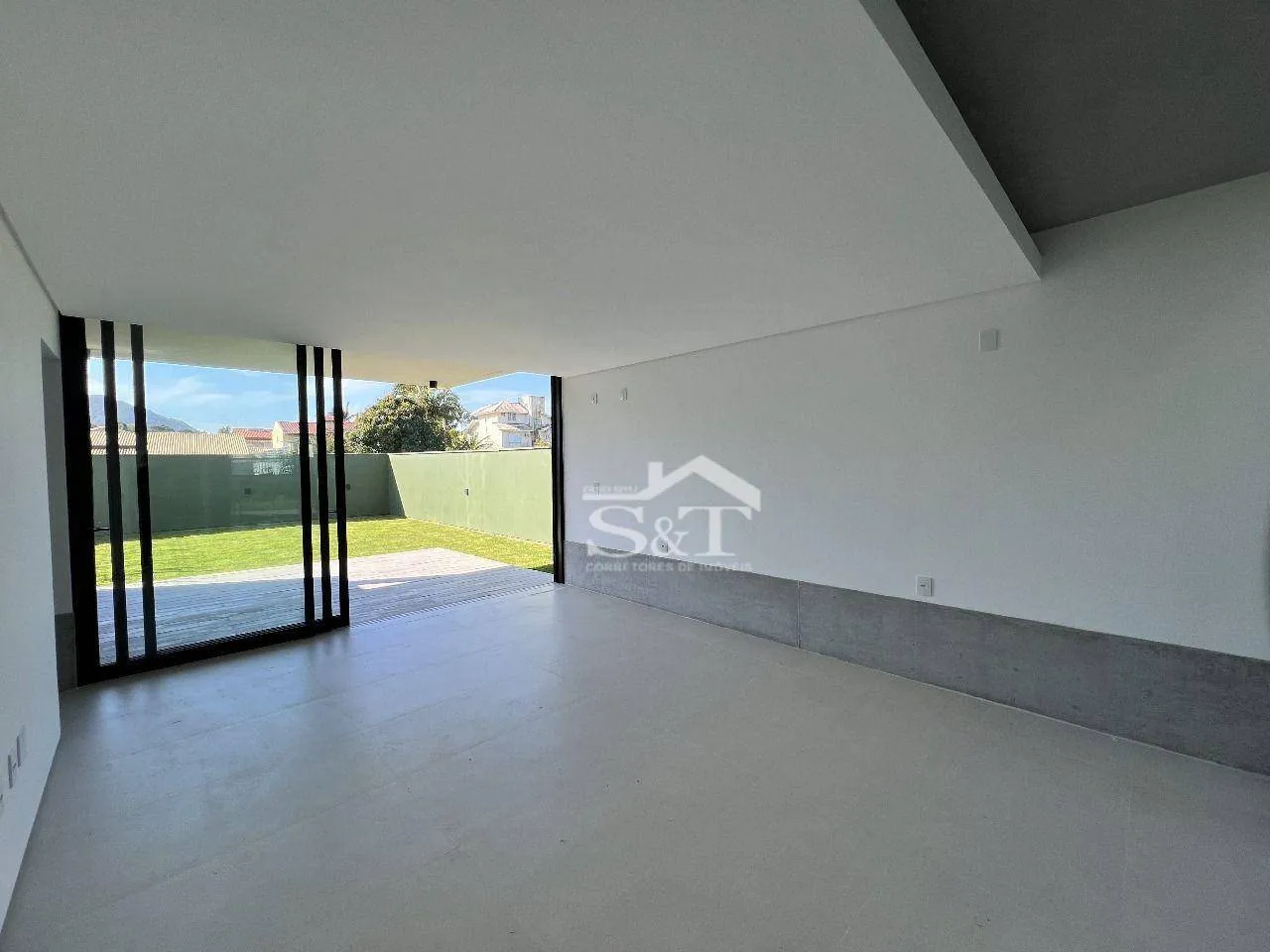 Sobrado com 3 dormitórios à venda, 183 m por R$ 1.700.000 - Ingleses - Florianópolis/SC - foto 1